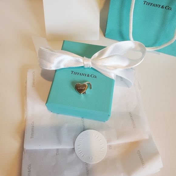 SOLD! - Picture 5 of 9